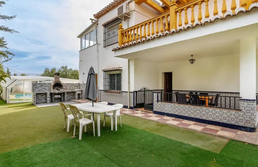 Villa de los Sueños Atarfe by Ruralidays-1