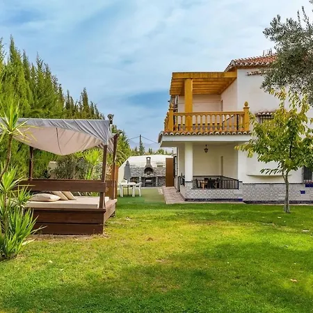 Villa de los Sueños Atarfe by Ruralidays-3